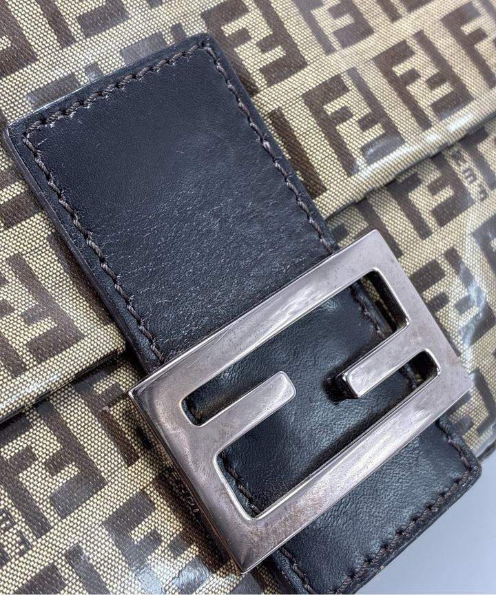 FENDI กระเป๋าสะพาย