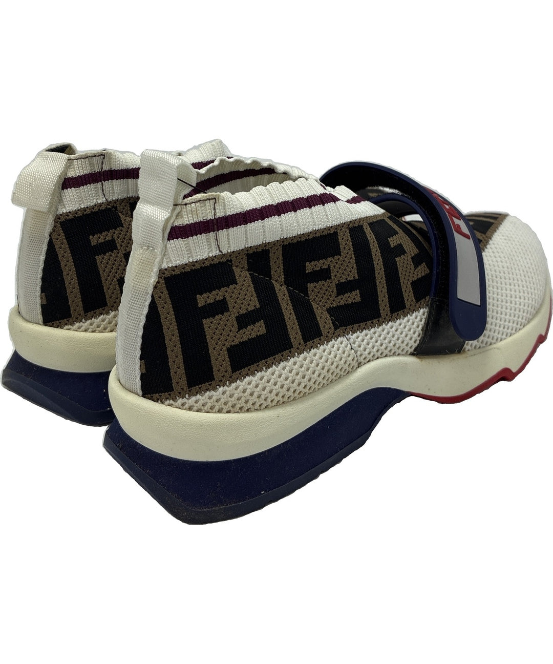 FENDI รองเท้าผ้าใบ