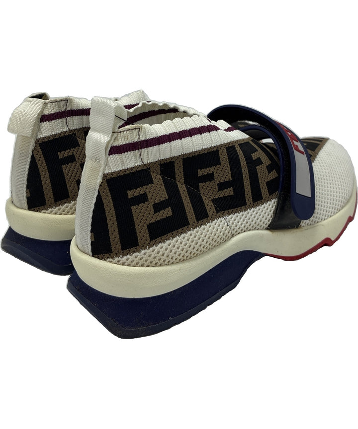 FENDI รองเท้าผ้าใบ