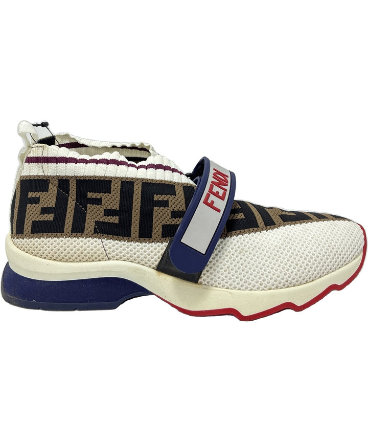 FENDI รองเท้าผ้าใบ