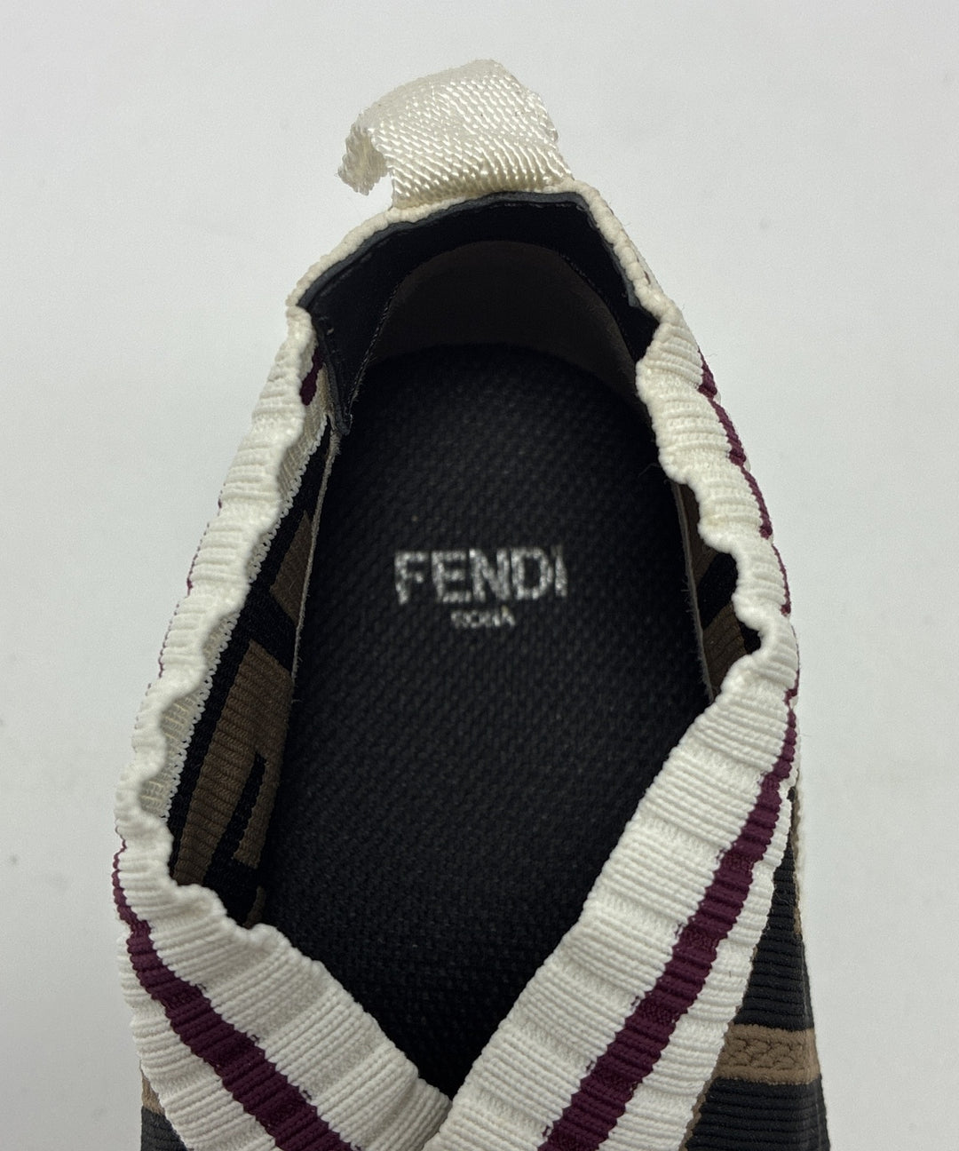 FENDI รองเท้าผ้าใบ