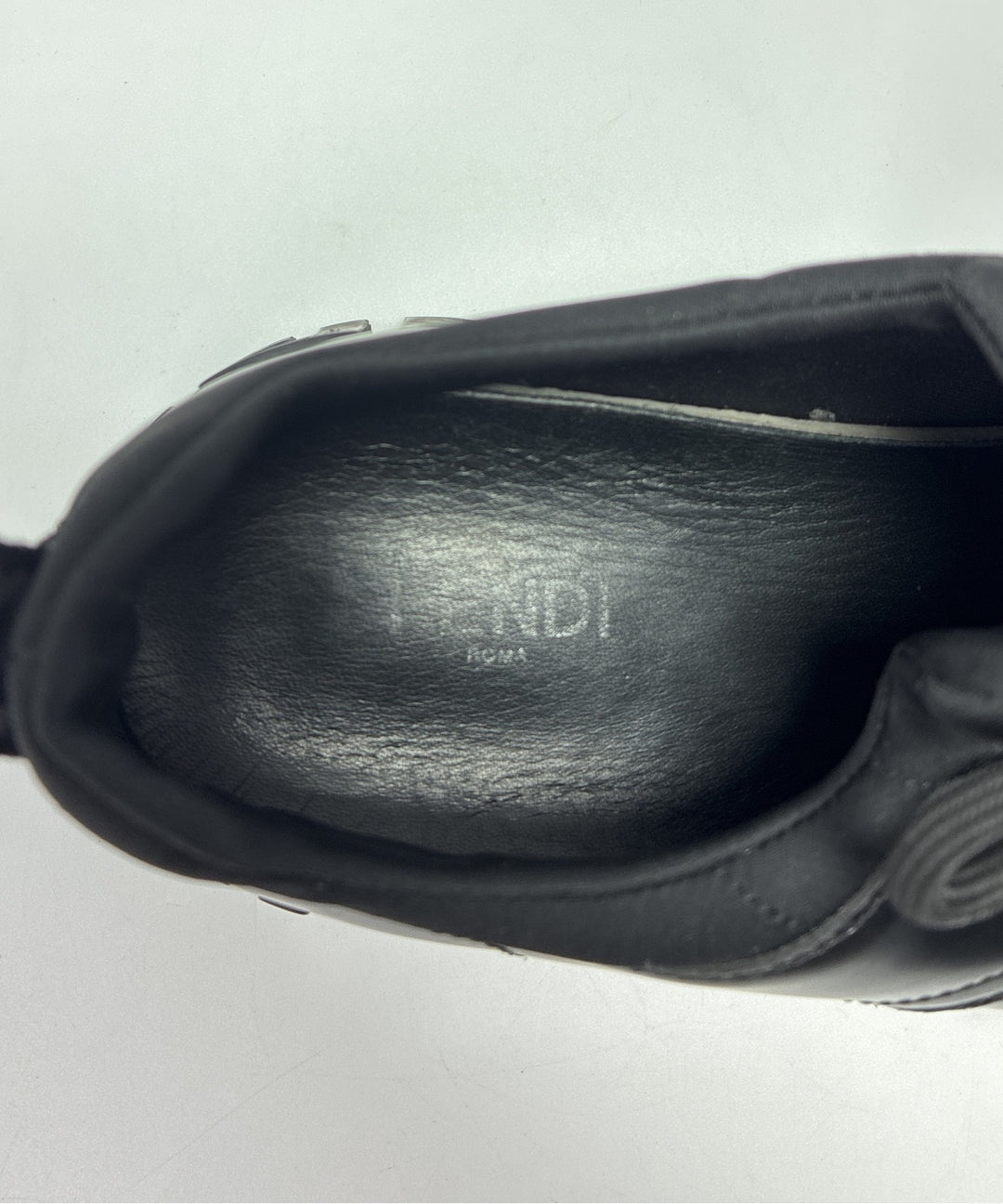 FENDI รองเท้าสวมทางการ