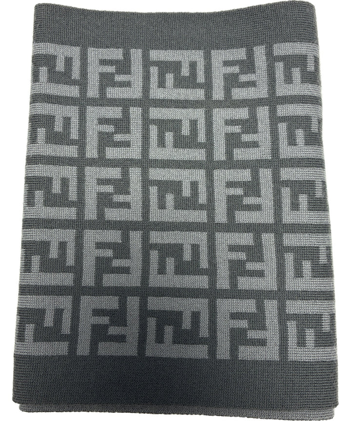 FENDI ผ้าพันคอกันหนาว