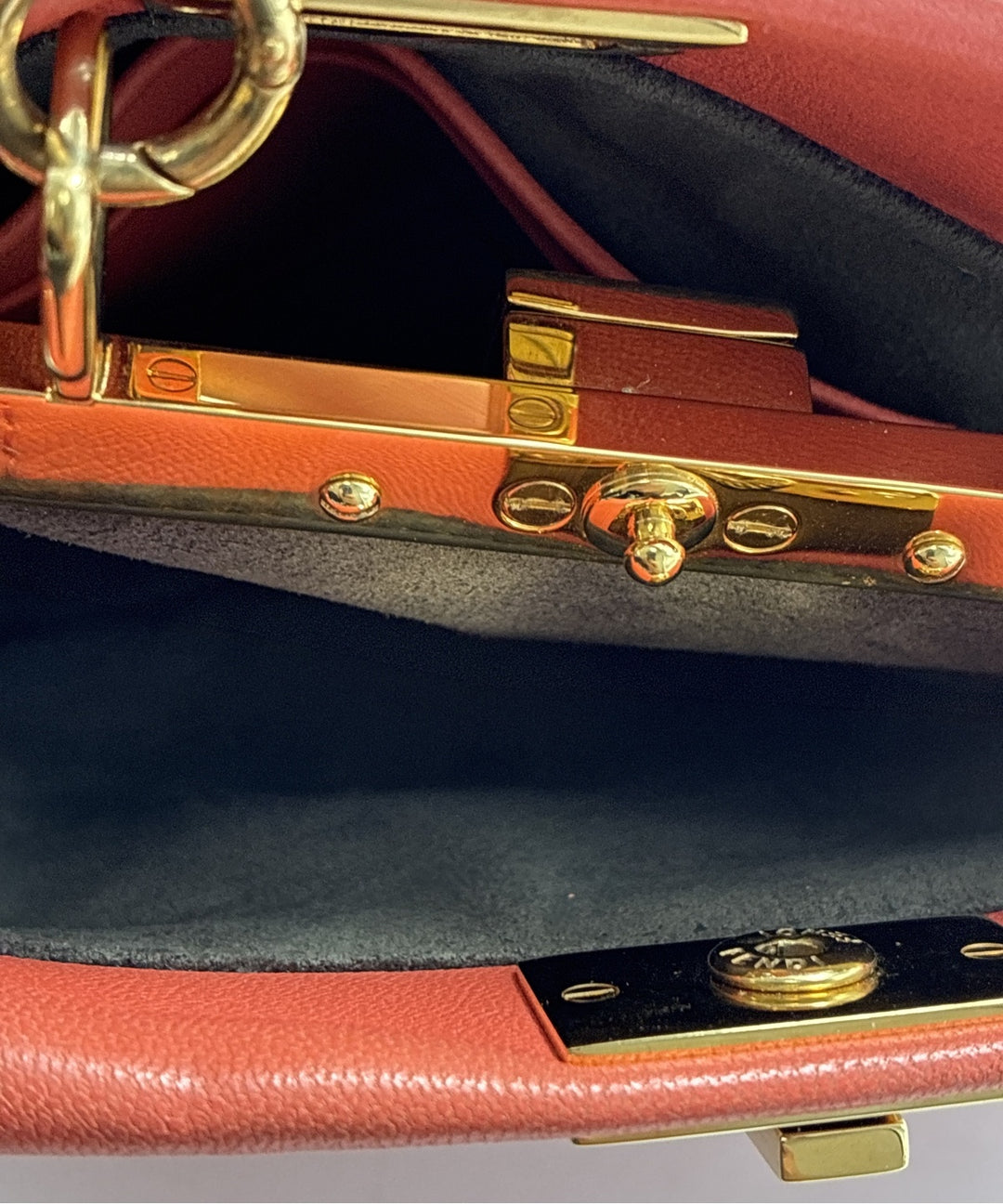 FENDI กระเป๋าสะพาย
