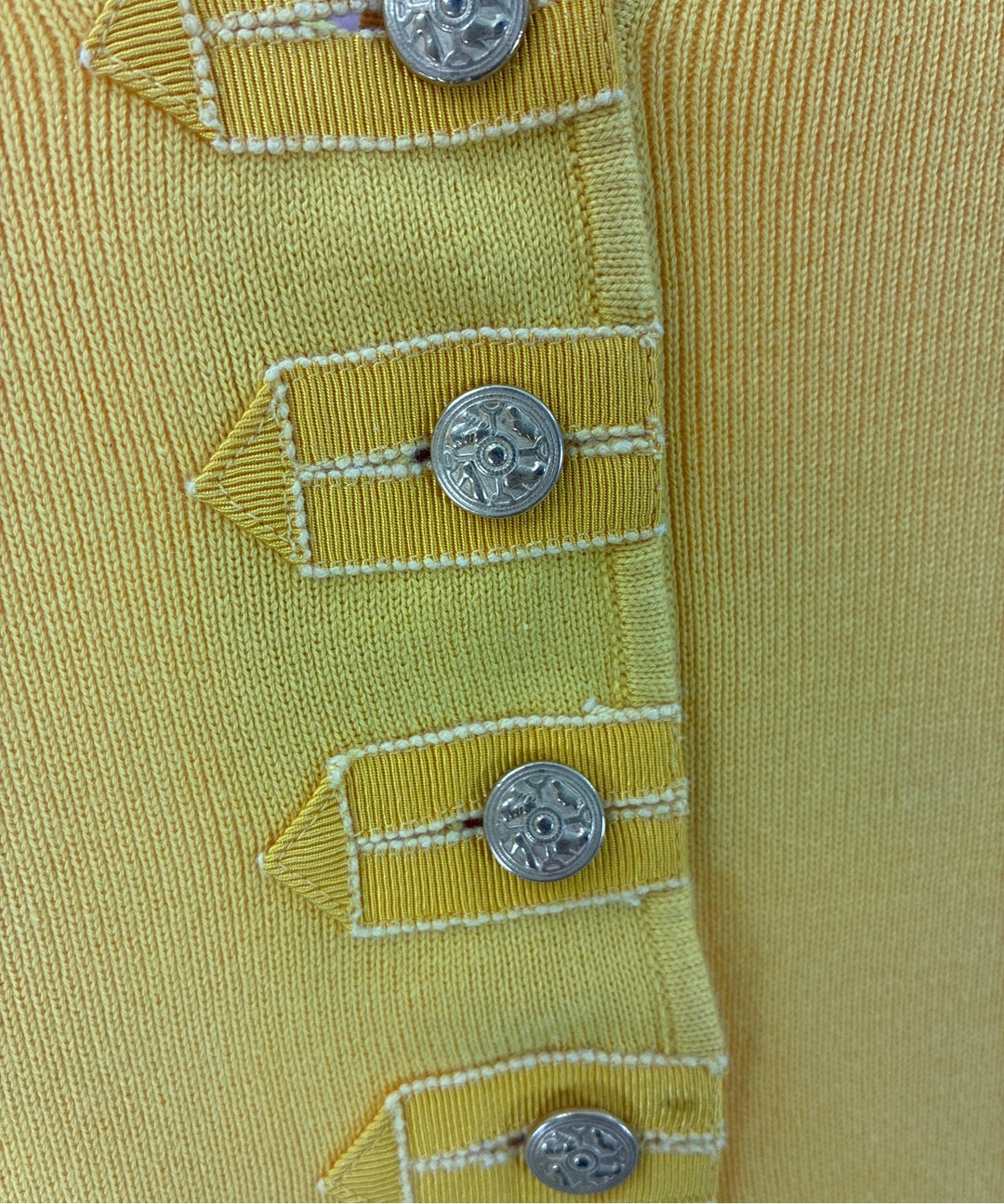 Salvatore Ferragamo เสื้อถัก