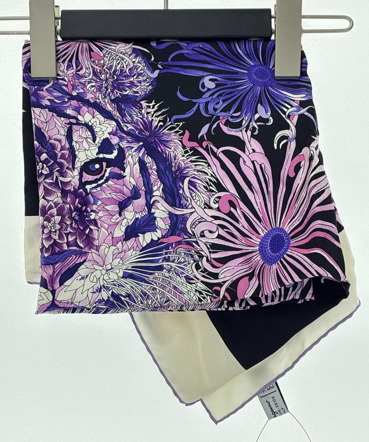 Salvatore Ferragamo ผ้าพันคอ