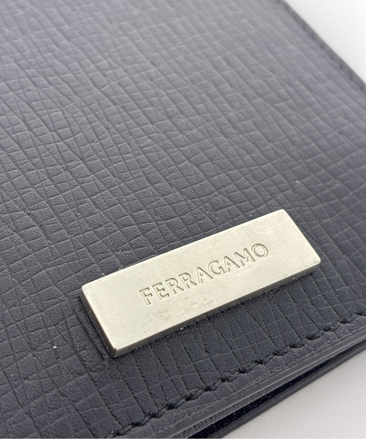 Salvatore Ferragamo กระเป๋าสตางค์/กระเป๋าใส่เหรียญ