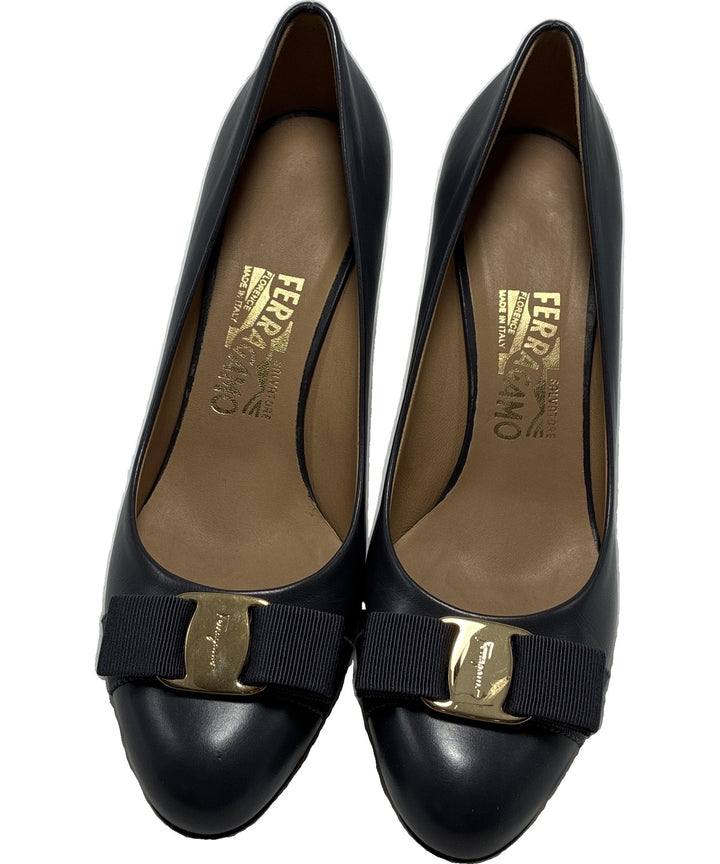 Salvatore Ferragamo รองเท้าส้นสูง