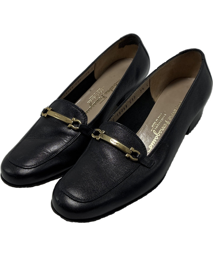 Salvatore Ferragamo รองเท้าสวมทางการ