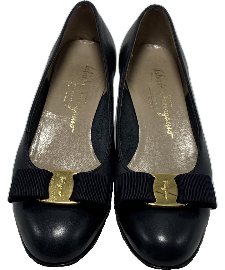 Salvatore Ferragamo รองเท้าส้นสูง