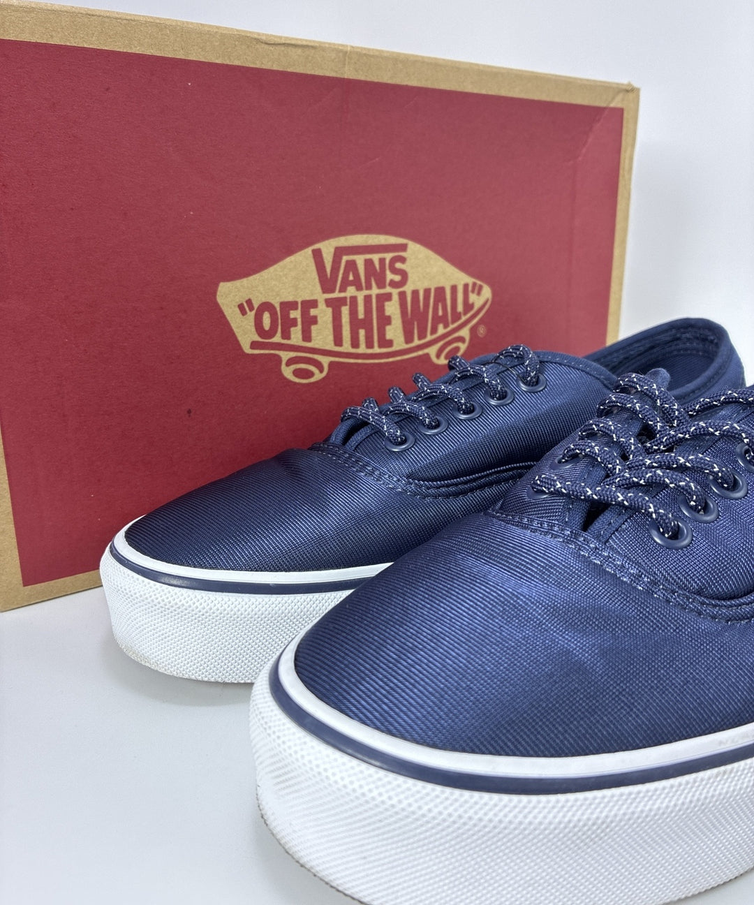 VANS รองเท้าผ้าใบ