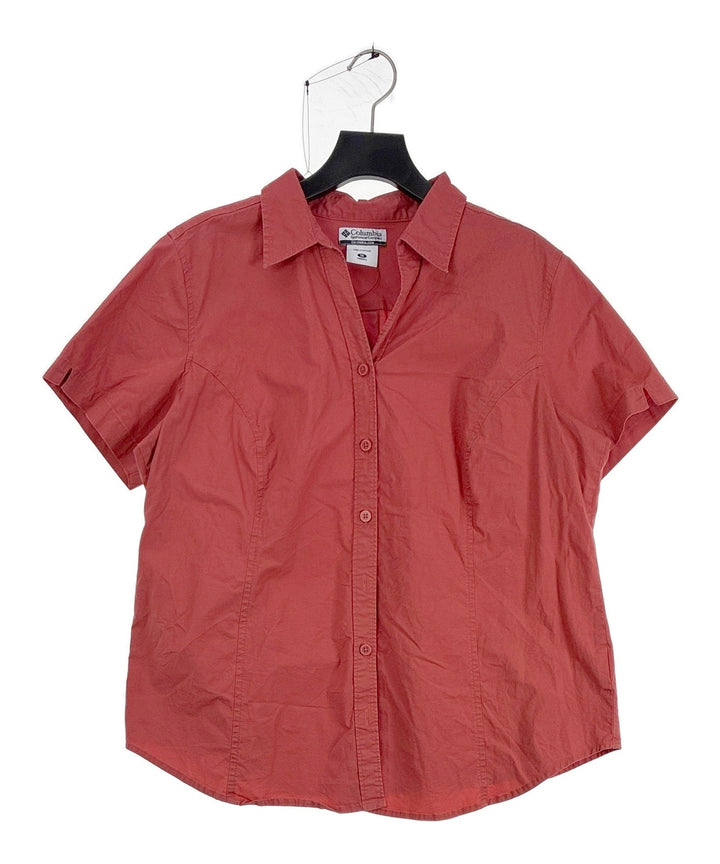 Columbia เสื้อลำลอง