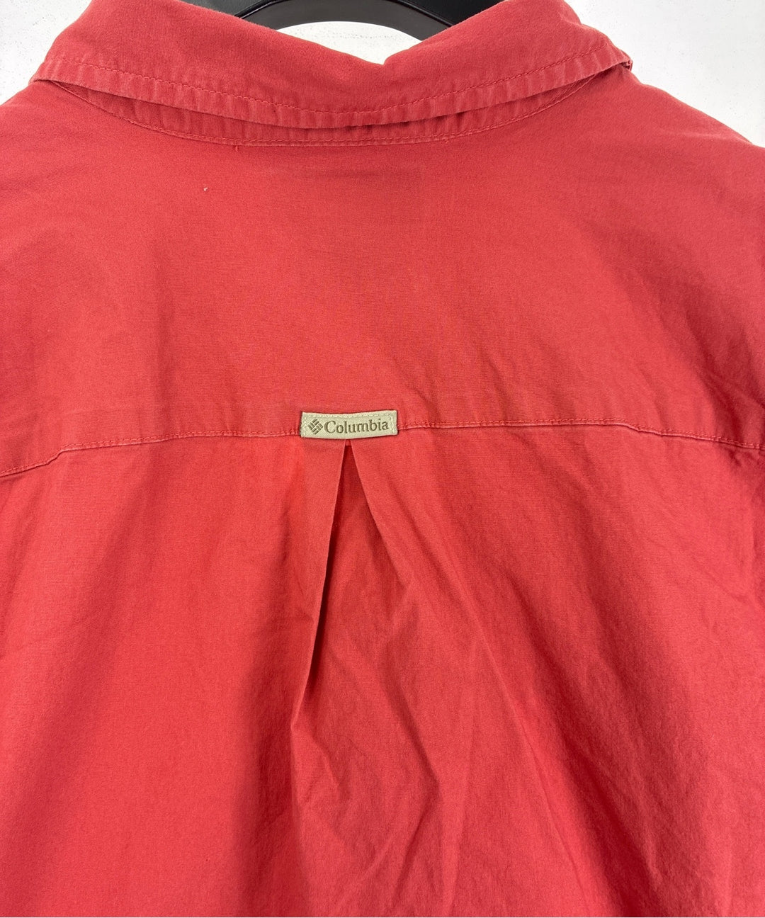 Columbia เสื้อลำลอง