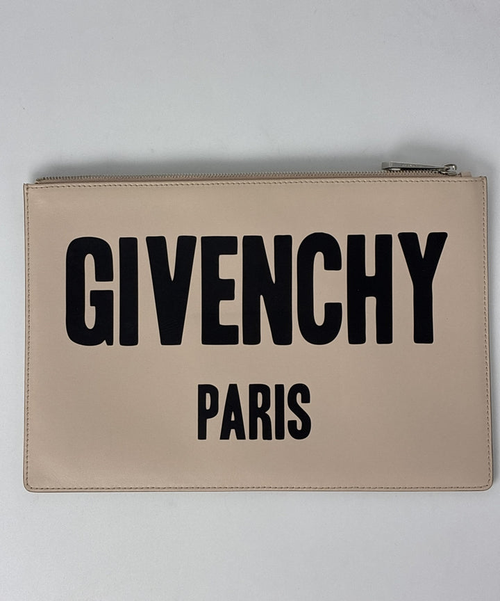 GIVENCHY คลัตช์