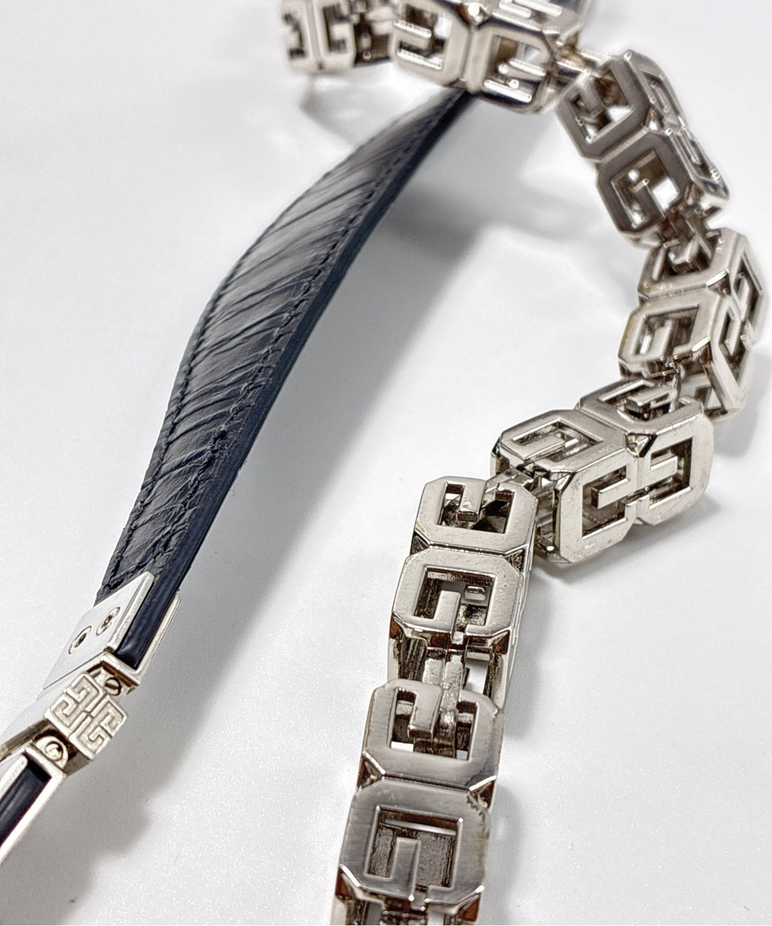 GIVENCHY กระเป๋าสะพาย