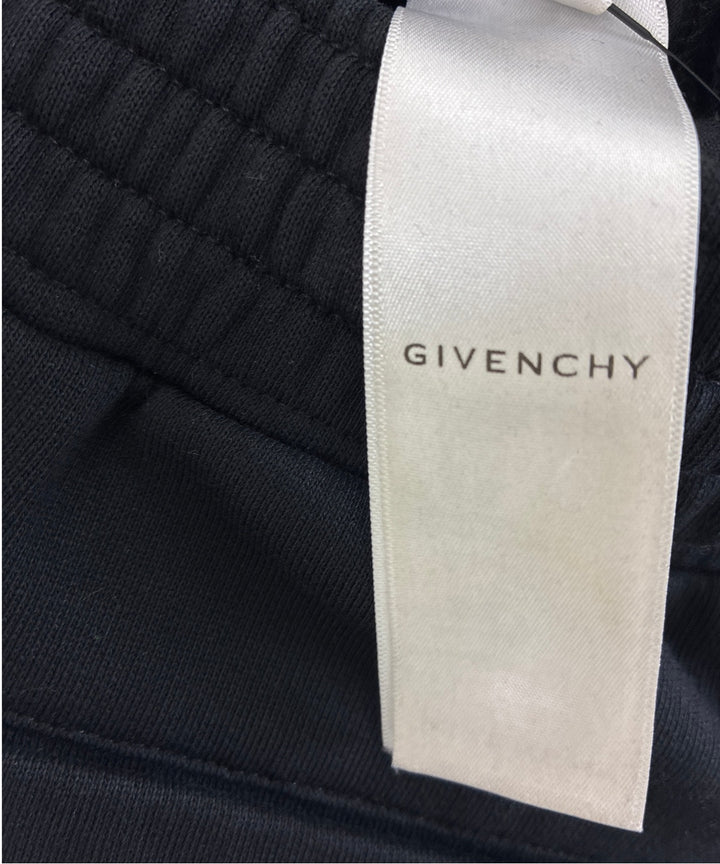 GIVENCHY กางเกงขาสั้น