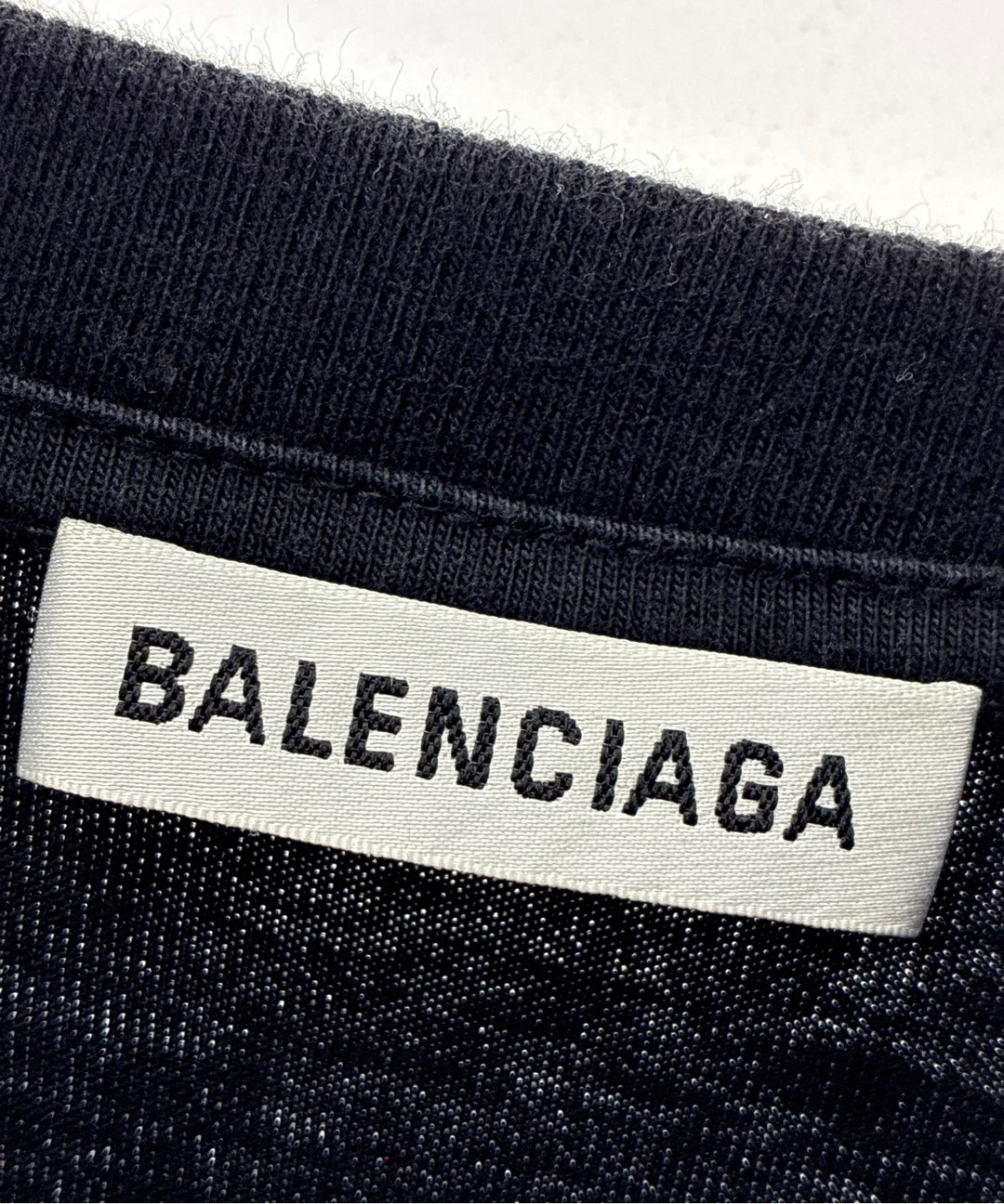 BALENCIAGA เสื้อยืด/เสื้อท็อปส์
