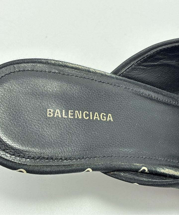 BALENCIAGA รองเท้าสวมทางการ