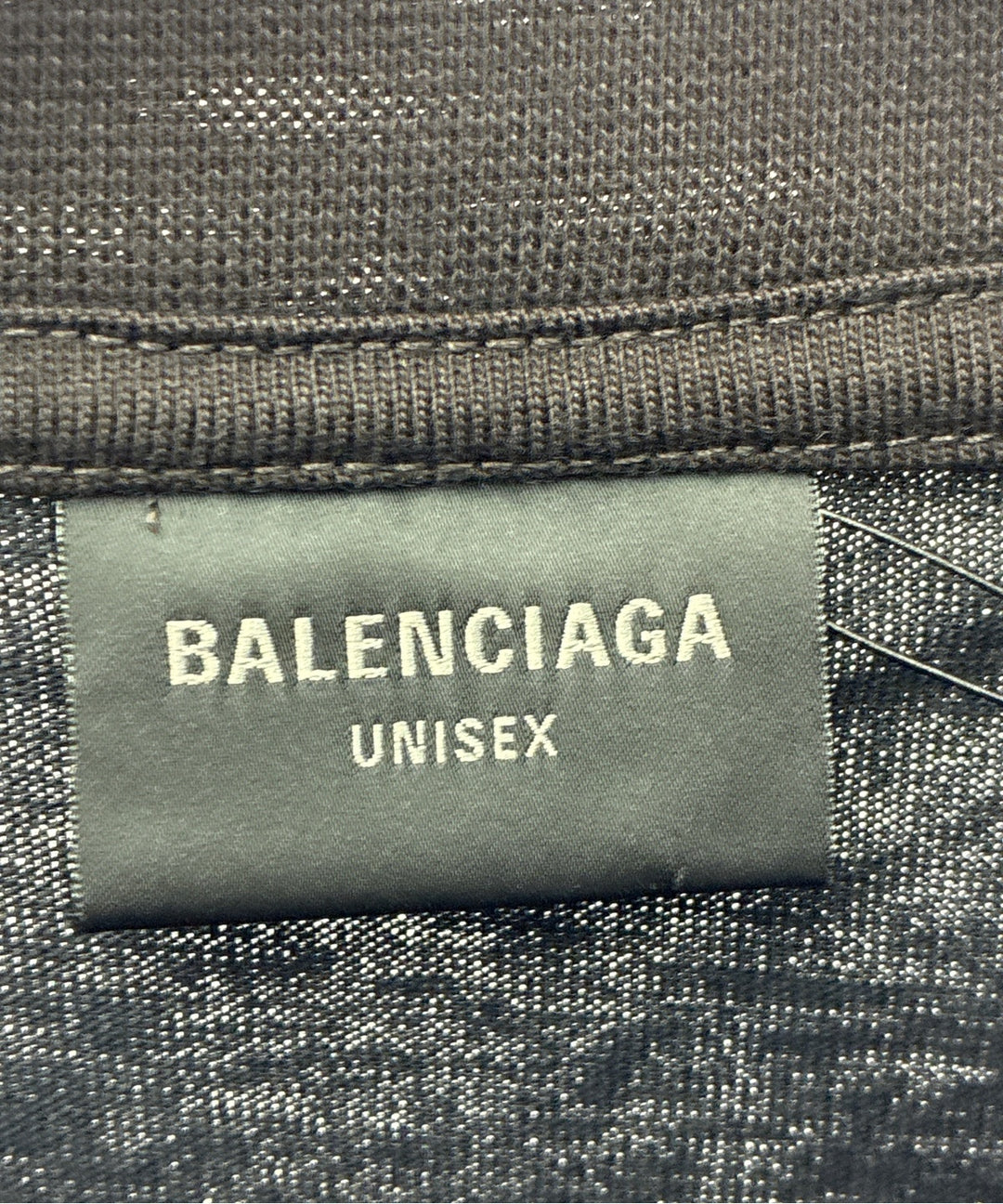 BALENCIAGA เสื้อยืด/เสื้อท็อปส์