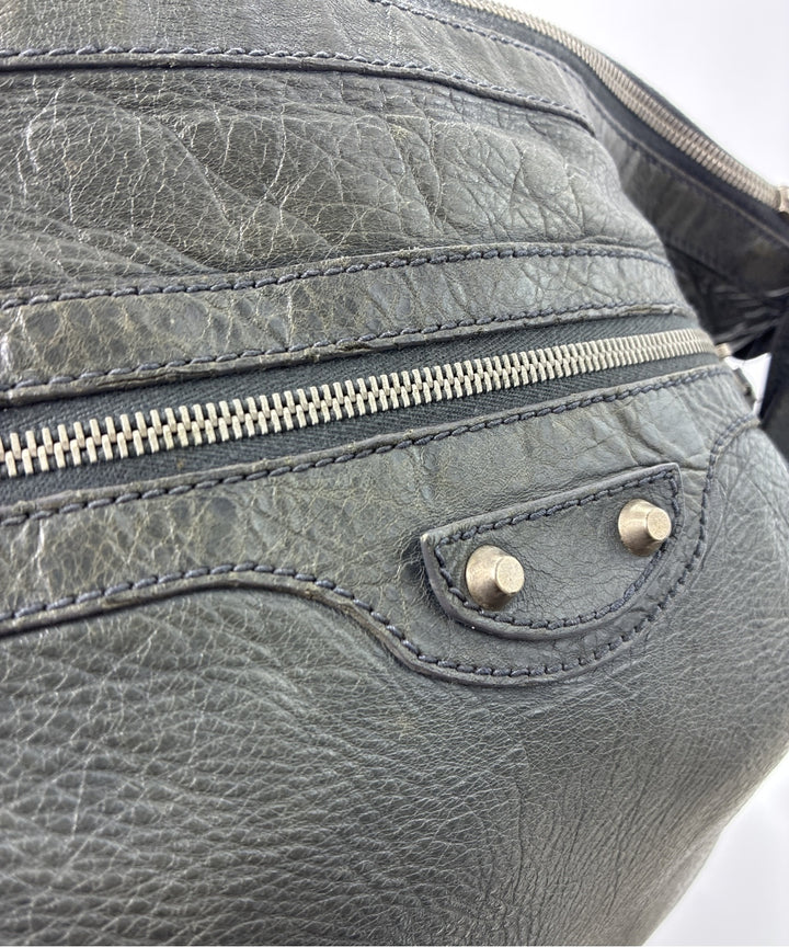 BALENCIAGA กระเป๋าสะพาย