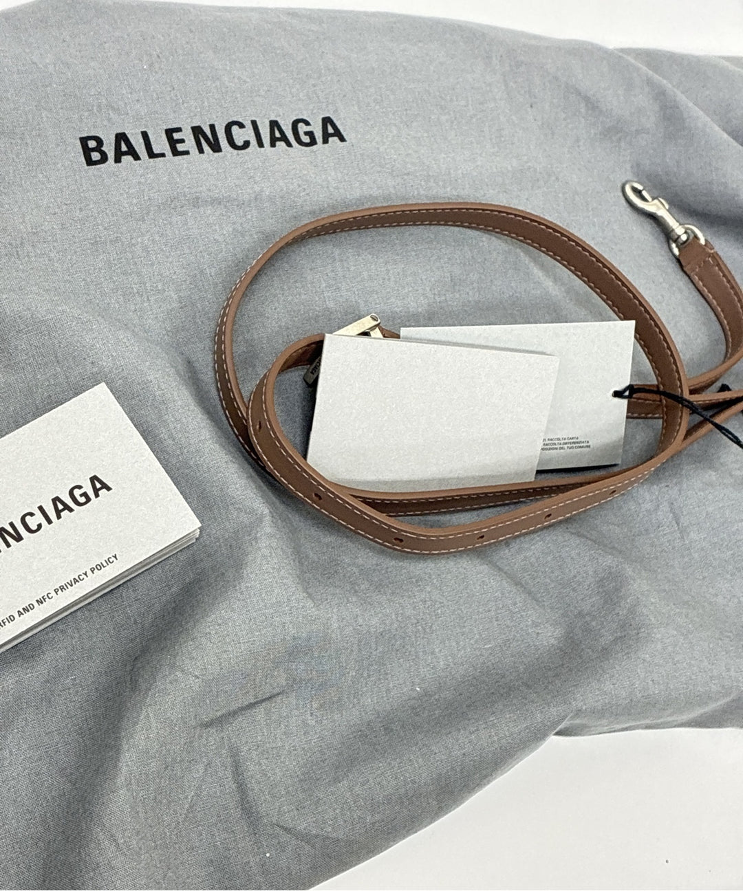 BALENCIAGA กระเป๋าสะพาย