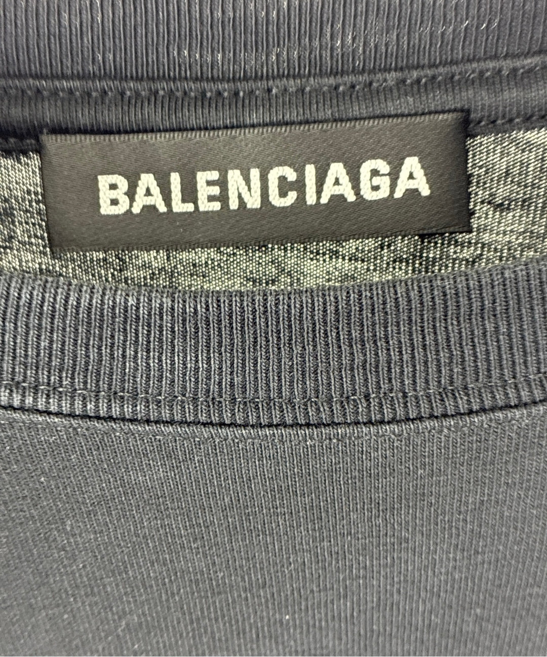 BALENCIAGA เสื้อยืด/เสื้อท็อปส์