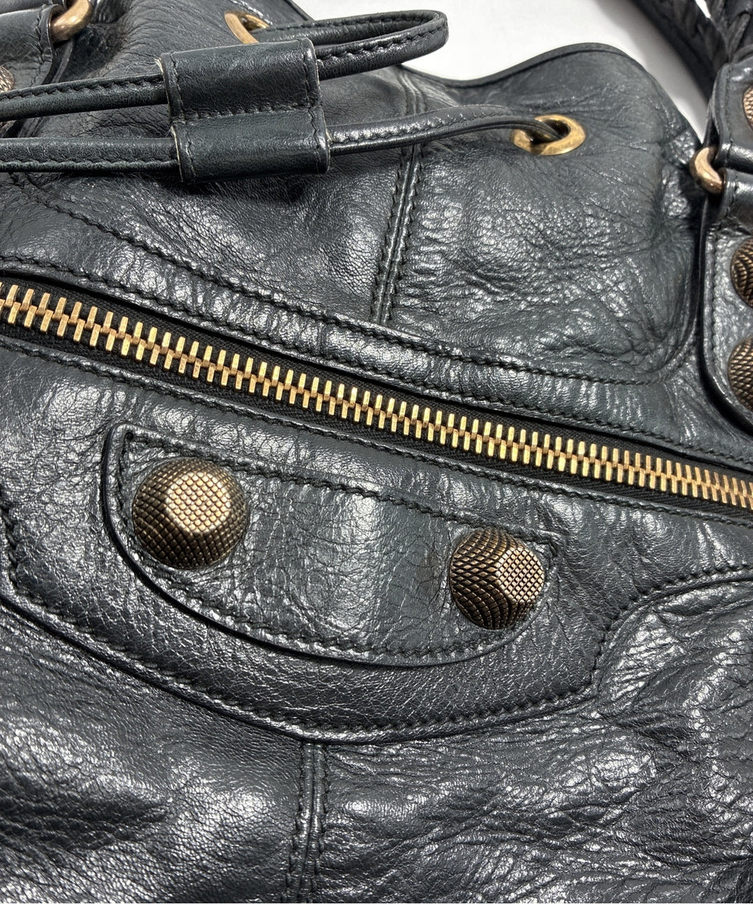 BALENCIAGA กระเป๋าสะพาย