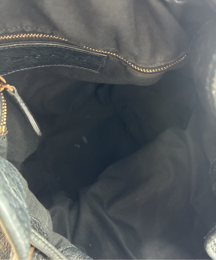 BALENCIAGA กระเป๋าสะพาย