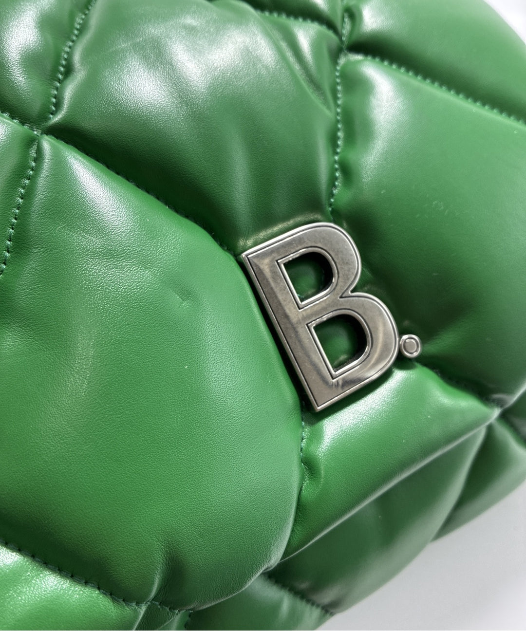 BALENCIAGA กระเป๋าสะพาย