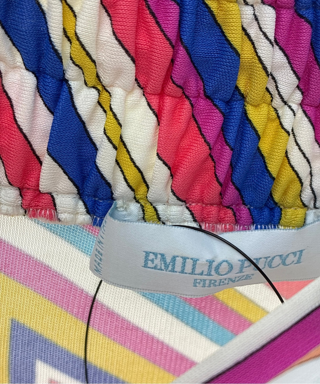 EMILIO PUCCI กระโปรงยาวถึงเข่า