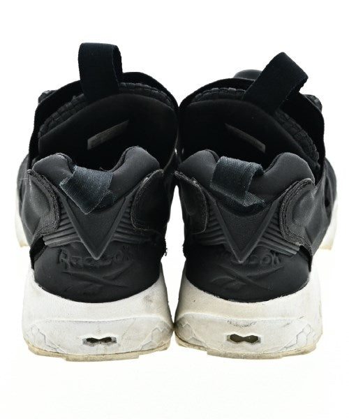 Reebok รองเท้าผ้าใบ