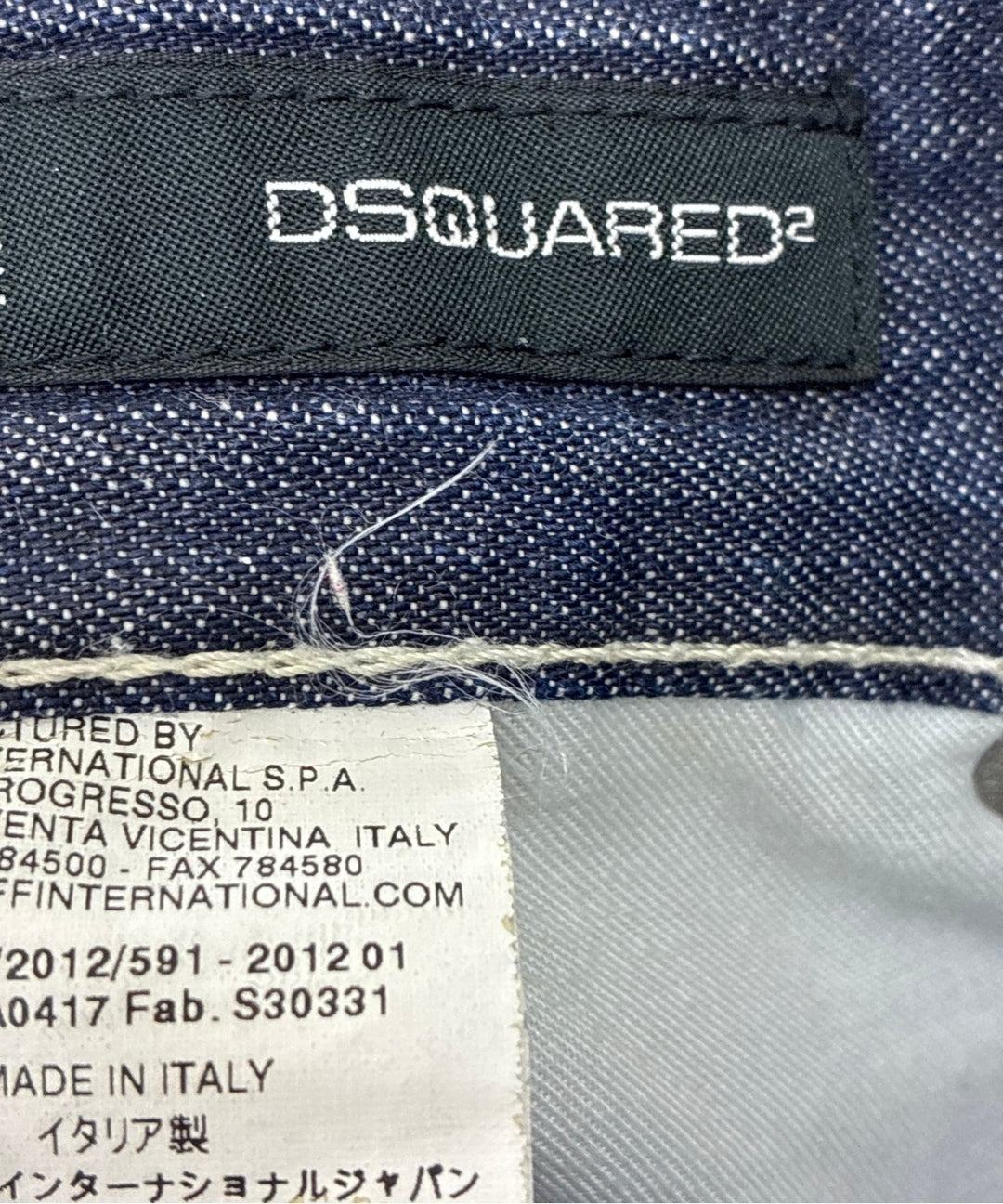 DSQUARED ยีนส์