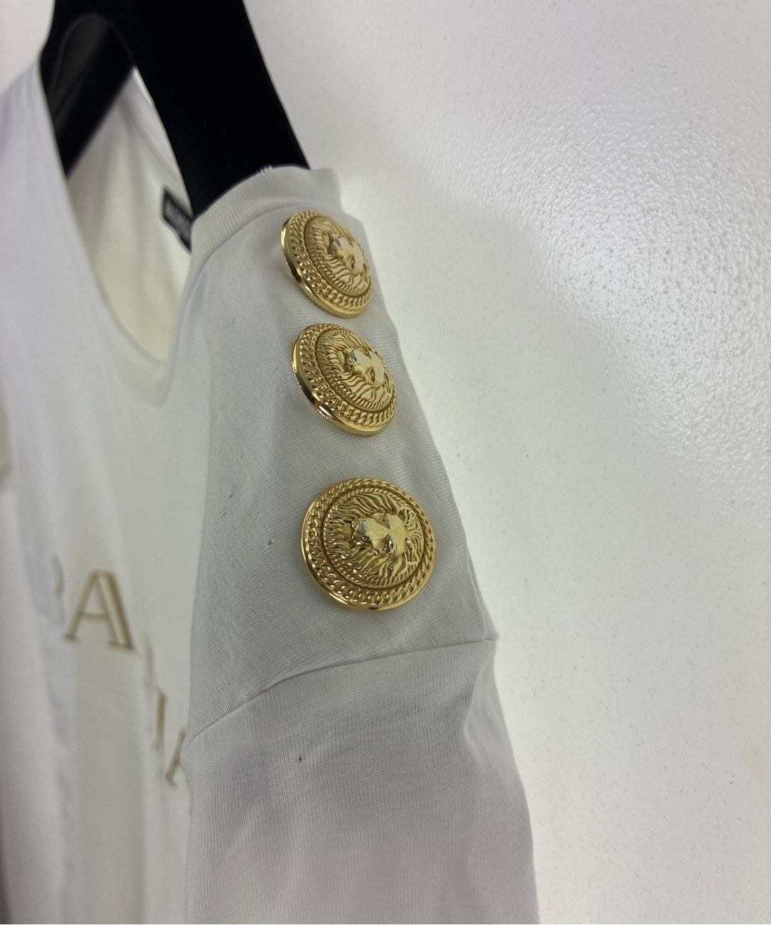 BALMAIN เสื้อยืด/เสื้อท็อปส์