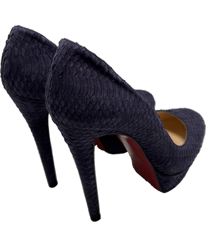 Christian Louboutin รองเท้าส้นสูง