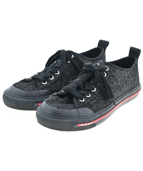 DIESEL รองเท้าผ้าใบ