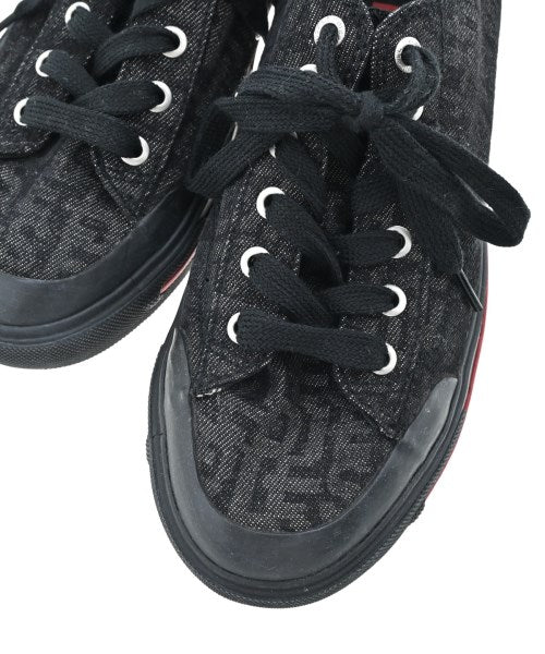 DIESEL รองเท้าผ้าใบ