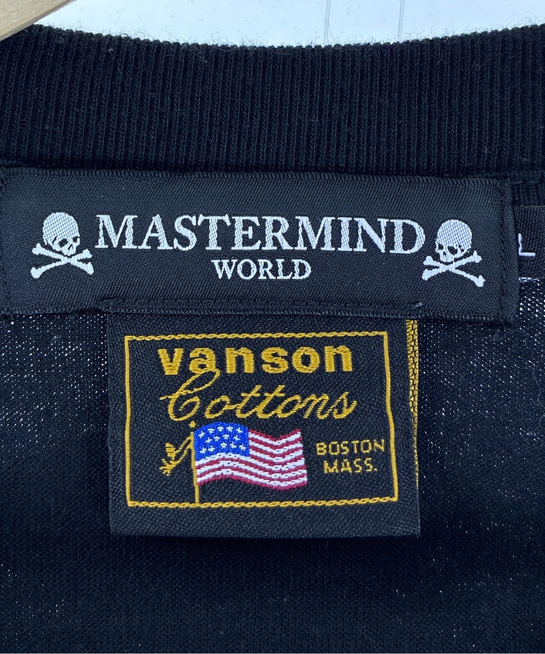 MASTER MIND JAPAN เสื้อยืด/เสื้อท็อปส์