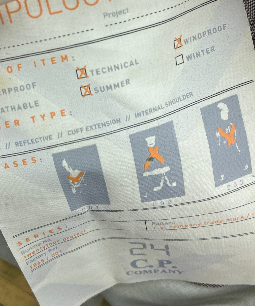 C.P COMPANY เสื้อโค้ท