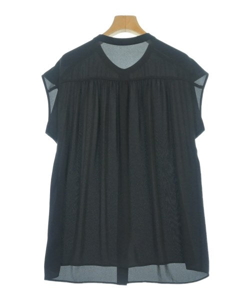 UNTITLED เสื้อสตรี