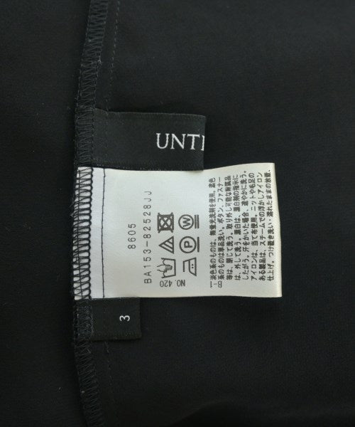 UNTITLED เสื้อสตรี