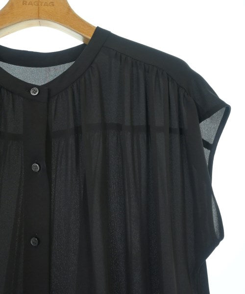 UNTITLED เสื้อสตรี