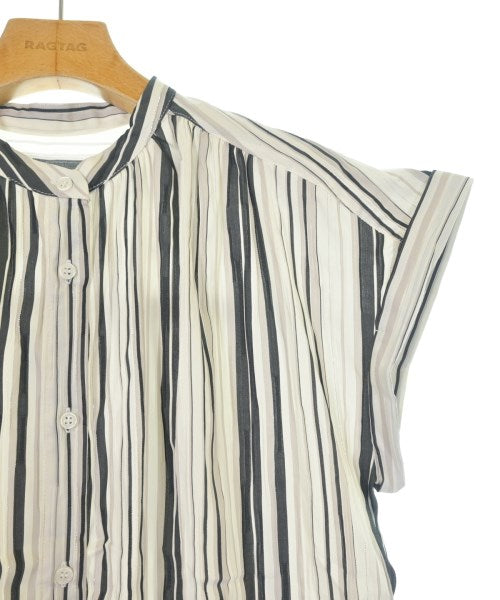 UNTITLED เสื้อสตรี