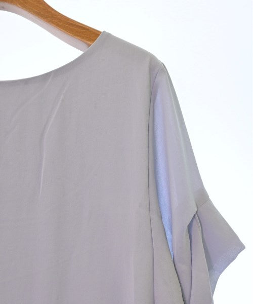 UNTITLED เสื้อสตรี