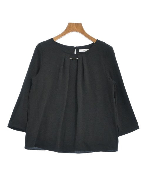 UNTITLED เสื้อสตรี