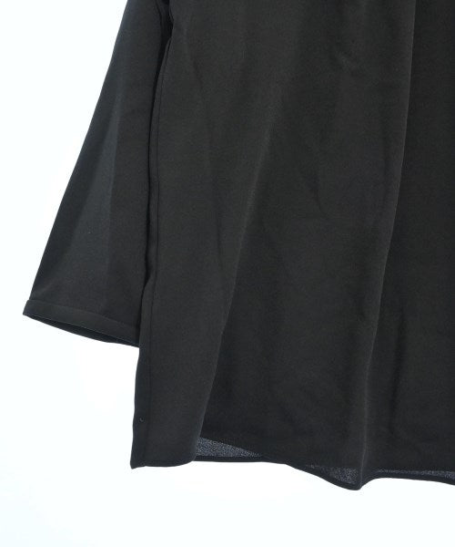 UNTITLED เสื้อสตรี