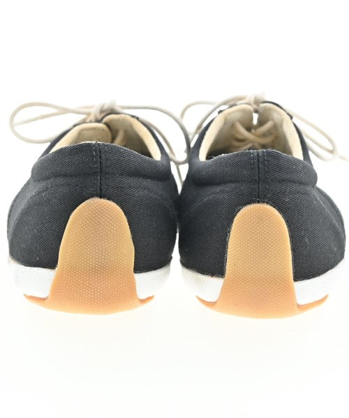 COMME des GARCONS COMME des GARCONS รองเท้าผ้าใบ