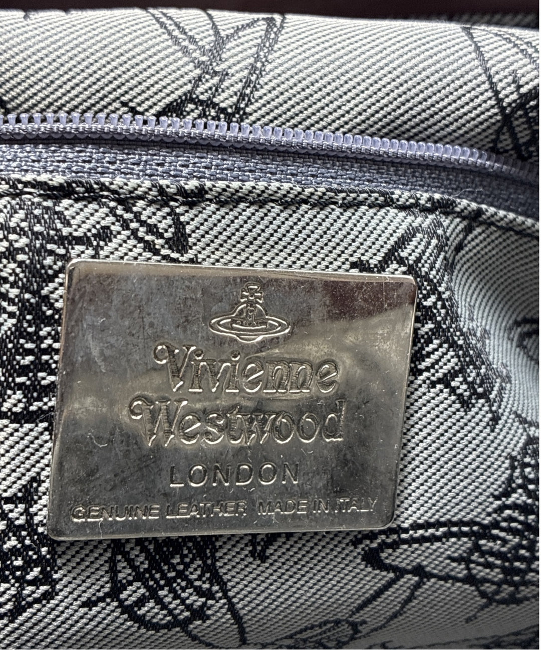 Vivienne Westwood กระเป๋าถือ