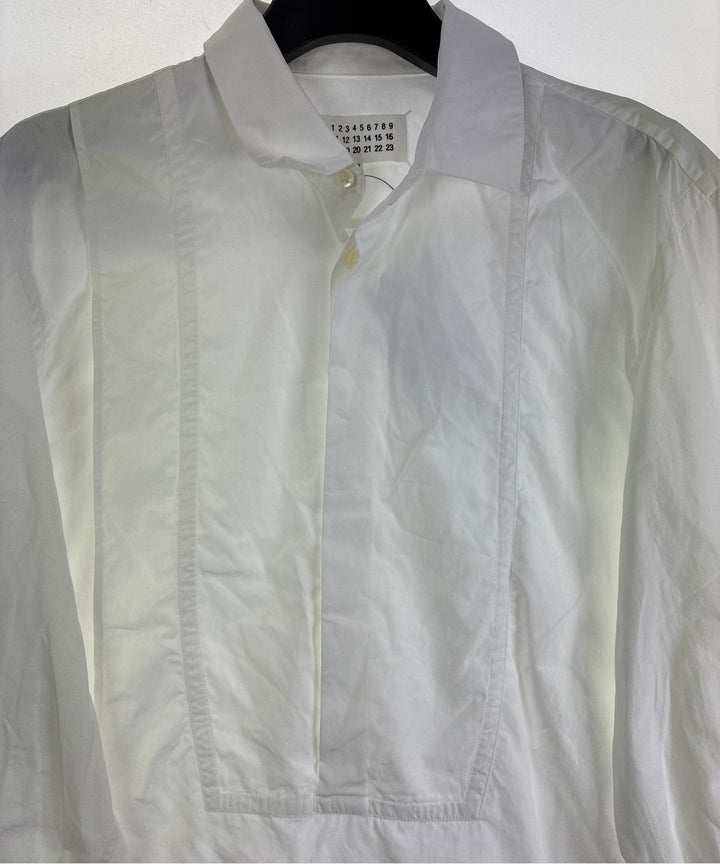Maison Margiela เสื้อลำลอง