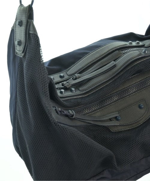 BALENCIAGA กระเป๋าสะพาย