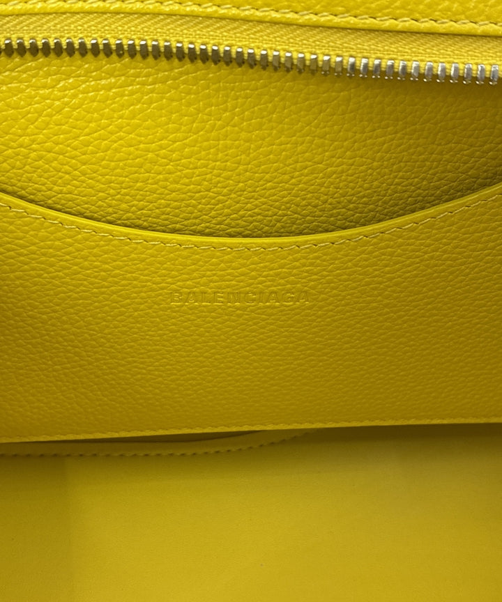 BALENCIAGA กระเป๋าสะพาย